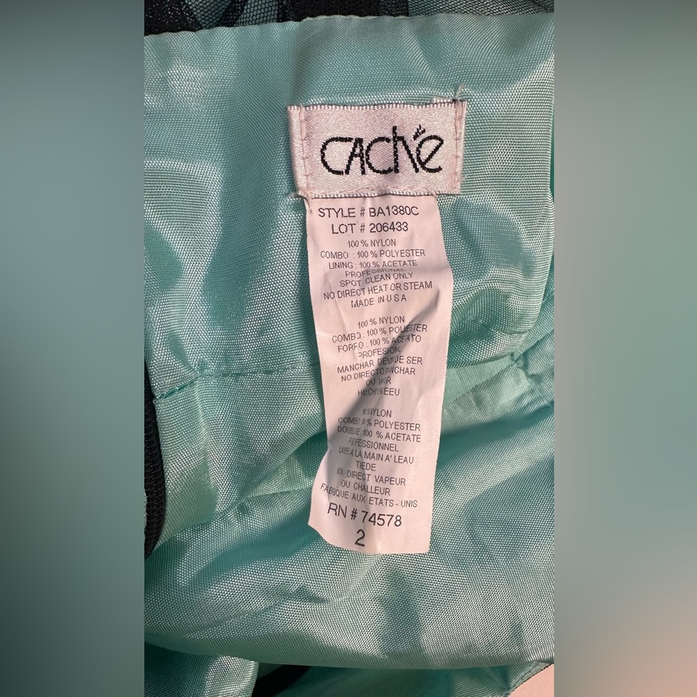 Cache Dress - Picture 7 of 7